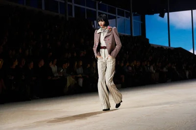Look 3